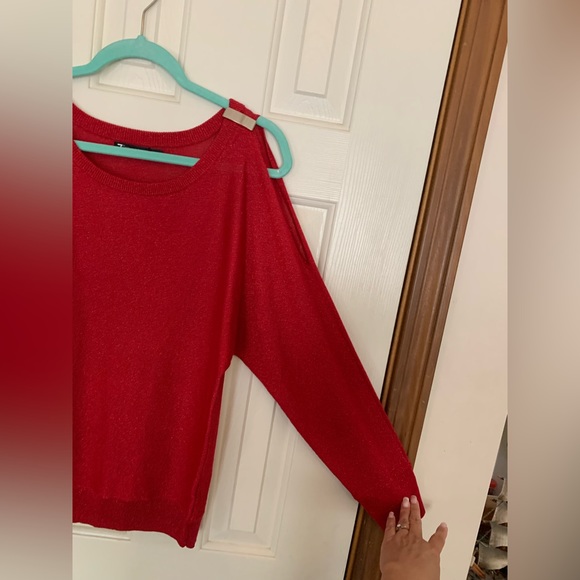 New York and company, Red sweater, size Medium - Picture 4 of 16